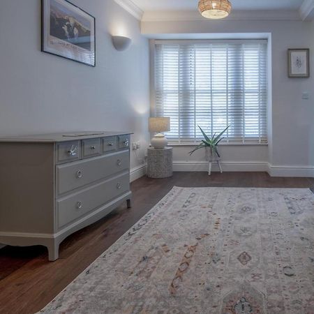 Noe Acre - 3 Bedroom Cottage - テンビー エクステリア 写真